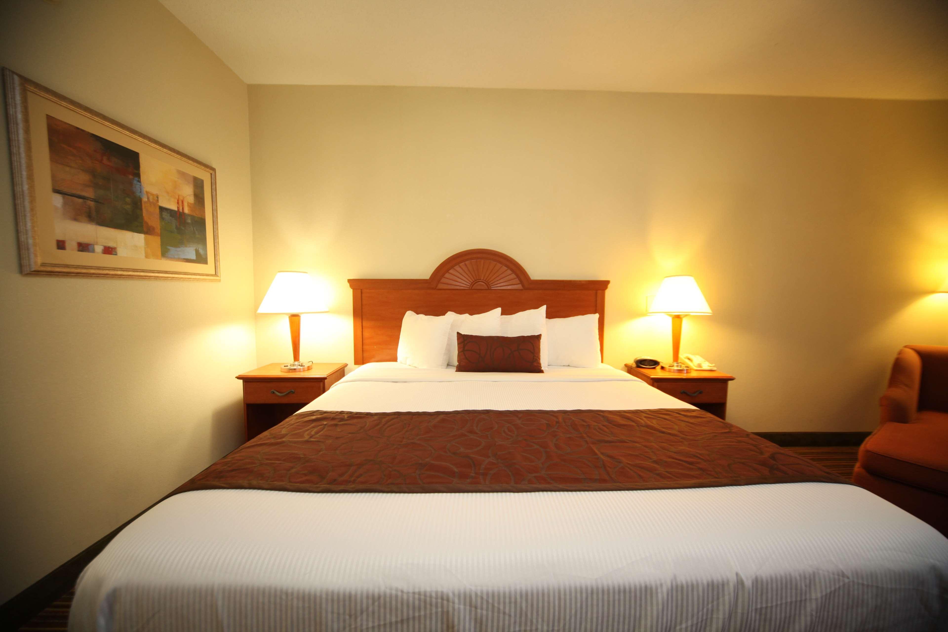 Best Western Plus Edison Inn Garner Buitenkant foto